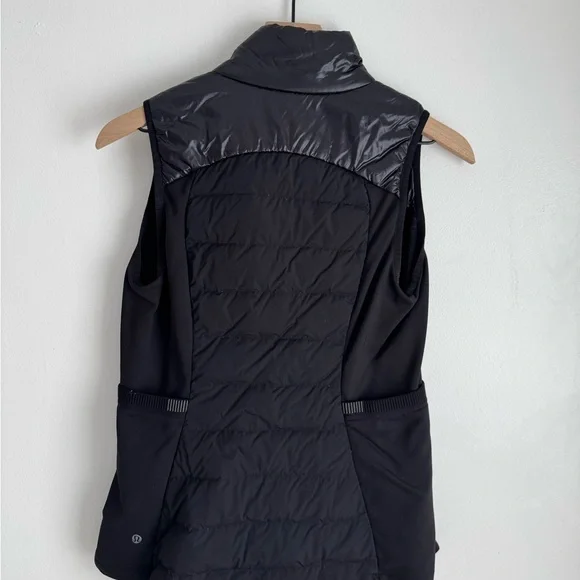 lululemon athletica Black Puffer Vest - Picture 2 of 4